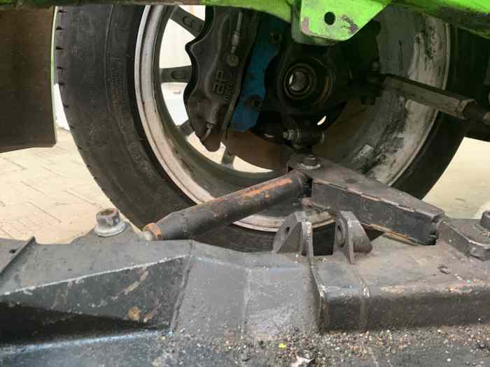 CLIO Super 1600 full body kit + spare parts 4