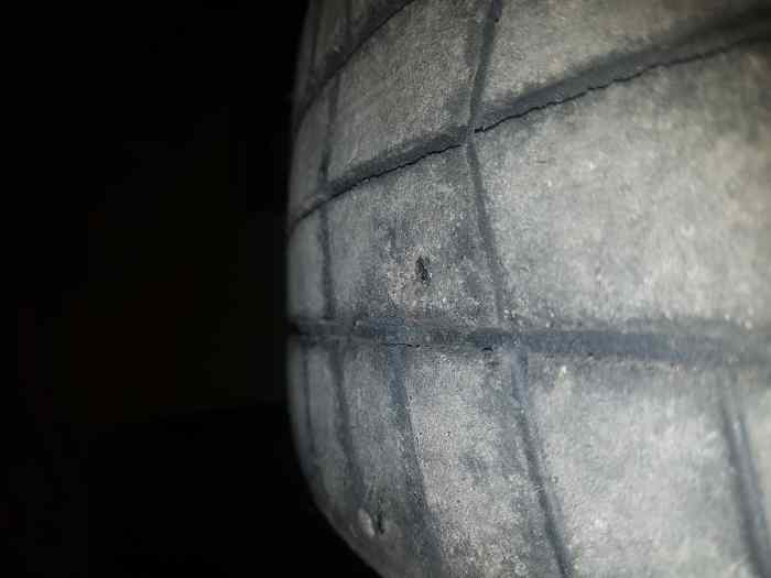 Pneu Michelin 16 pouces 2