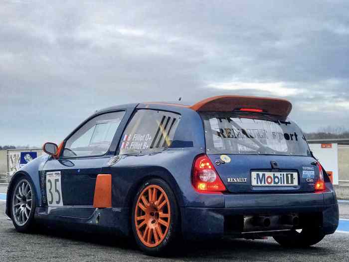 Clio V6 Trophy (endurance ou cote) 1