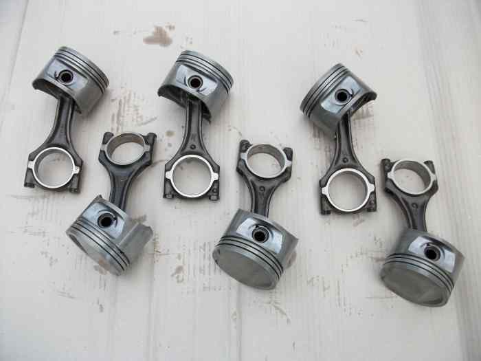 pistons mahles 3.0L 6 cylindres opel 0