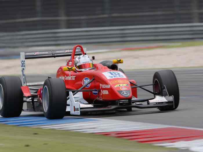 DALLARA Formule 3 F305/7 Pièces à vendre 2