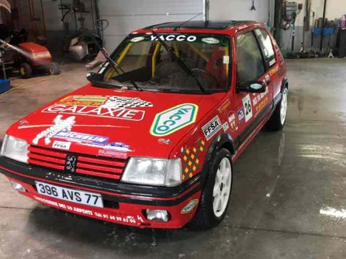 205 GTI 1,6 1