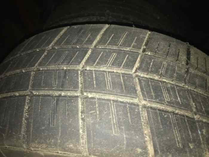 Pneus Michelin 20/65*18 et 225/40*18 1