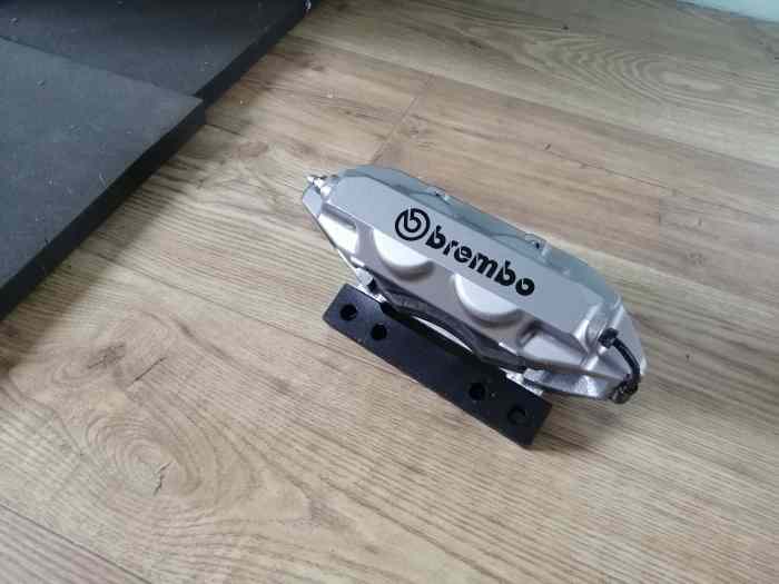 Étrier BREMBO 4 PISTONS 206 3
