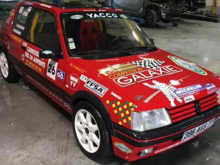 205 GTI 1,6 0