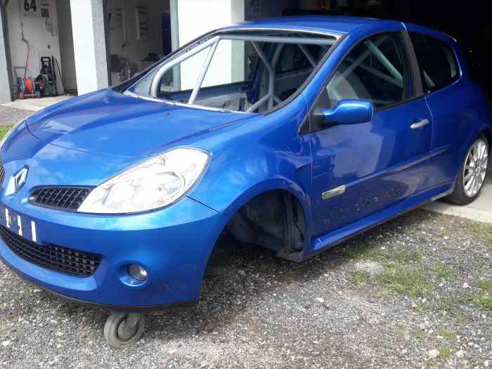 Clio 3 rs arceau matter N °107 0