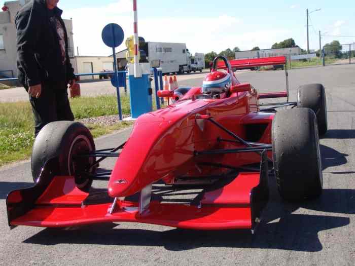 FORMULE 3 New Spare Parts - Lot de pièces neuves 2