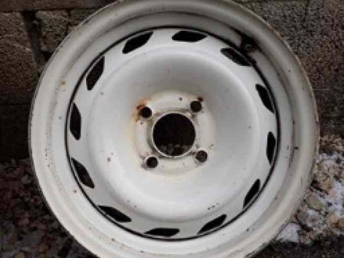 Jante 106 rallye et jante ouragan 1