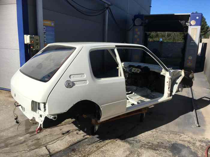 Caisse 205 rallye