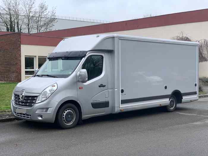 Camion plateau porte voiture fermé - Permis B 3