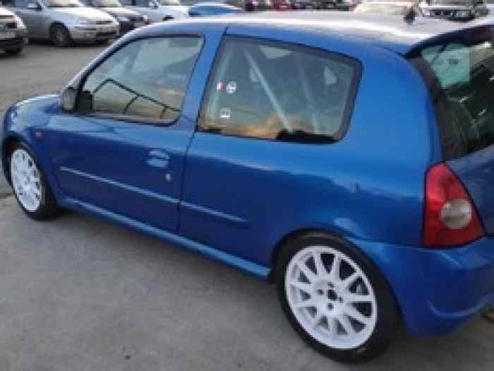 VEND OU REPRISE CLIO RAGNOTTI N3 (livraison possible)