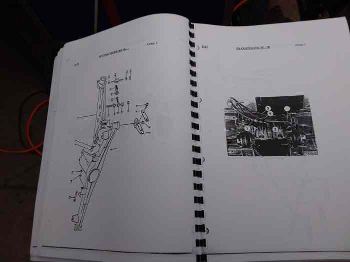 BMW M3 E 30 Manuels montage,liste et numéro des pieces ,préparation moteur et mécanique BMW M3 GR A 3