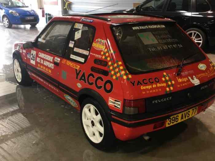 205 GTI 1,6 3