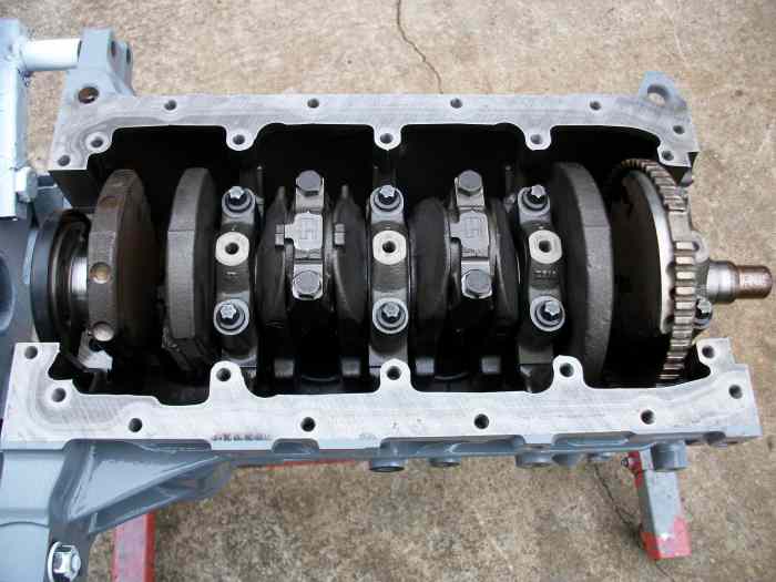 moteur 1800 ohc opel/gm 3