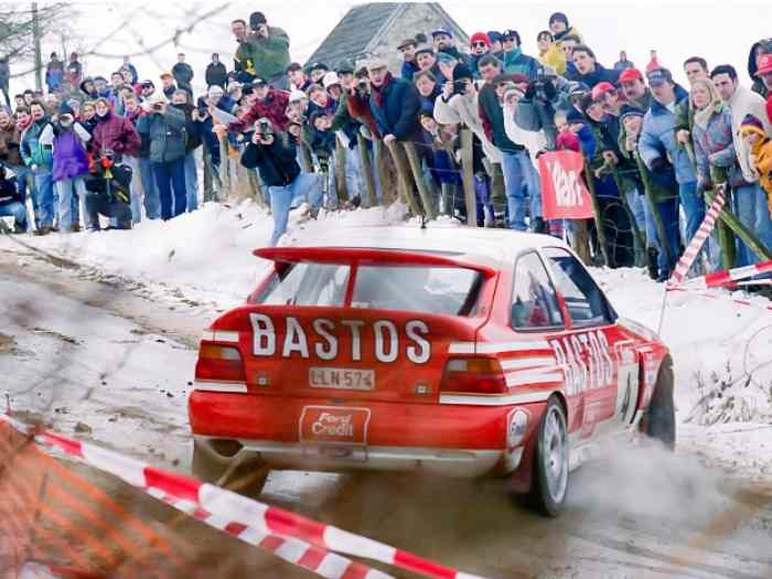 FORD ESCORT COSWORTH Gr.A “ex. RAS Sport” spécification usine 1