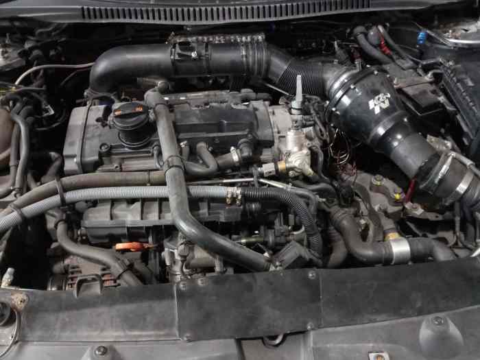 Seat León 2.0 turbo – photo 5 sur 6