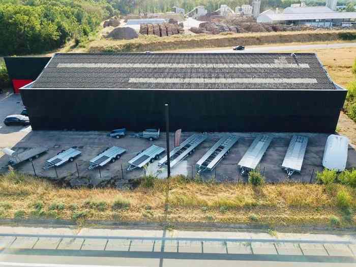 Remorque plateau porte double voitures 3 essieux INDIANA 8.50m x 2.00m 2