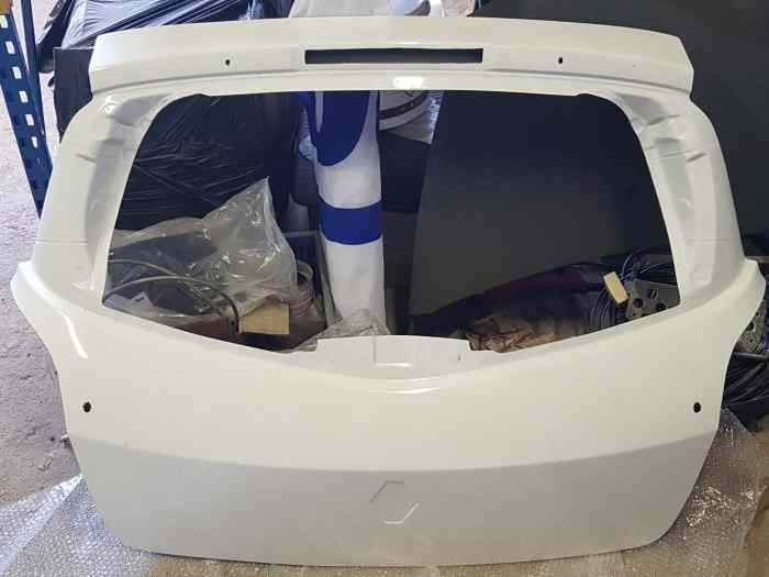 Hayon coffre malle Renault Clio 3 rs fibre 0