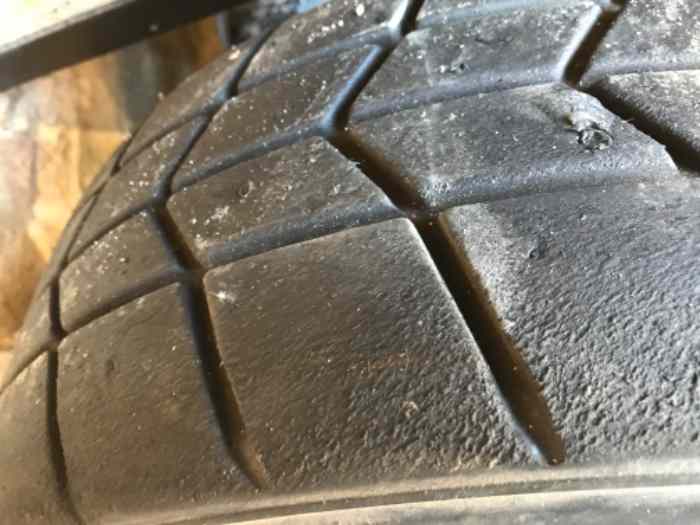 Hankook w51 14 pouces
