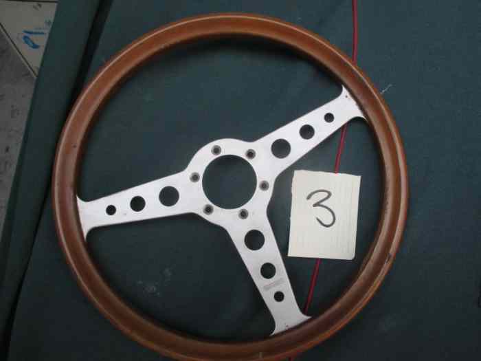 VOLANTS Les Leston / Momo / Motolita / Jaguar / Innocenti 3