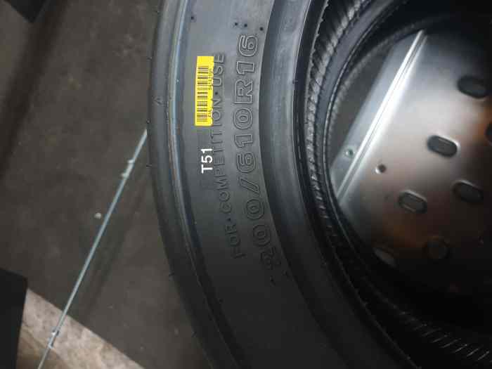 4 Pneus hankook z209 neuf en 16 pouces 1