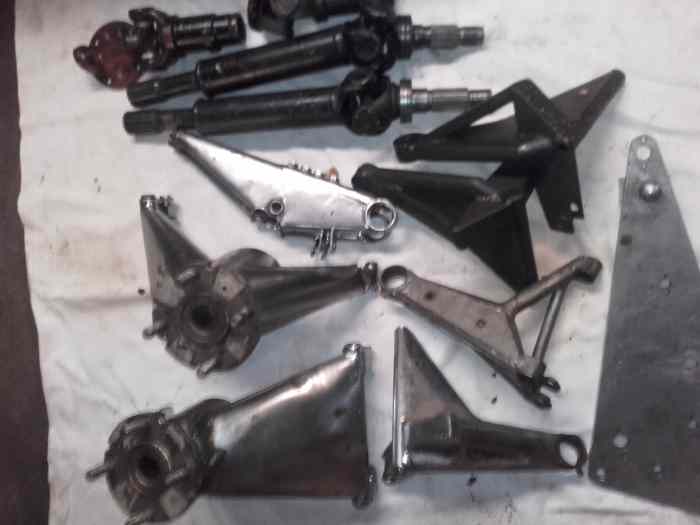 VENDU . BARQUETTE BBM C2 / C3 . VEND LOT DE PIECES 5