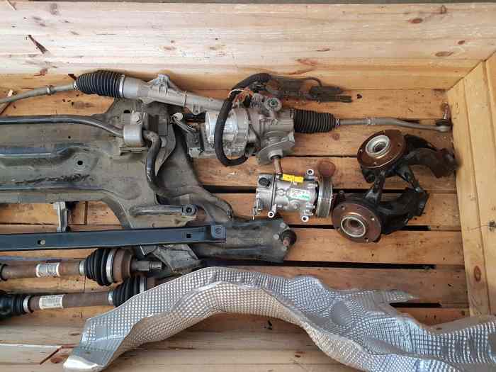 Peugeot 207 Le Mans GTI caisse e lot de pièces 5