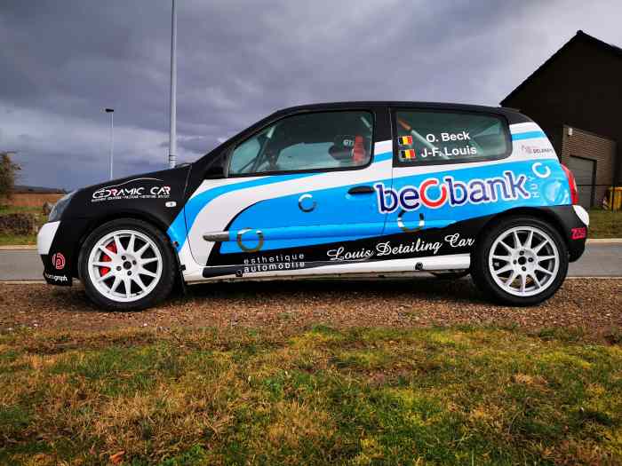 Clio 2 RS F2000 VENDUE merci Mikado – photo 5 sur 6