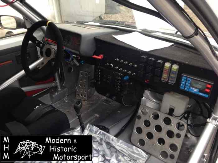 M.H.M vous propose une 205 GTI groupe A VHC version terre en location 3