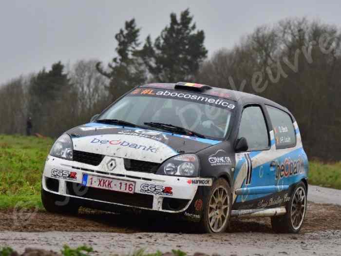 Clio 2 RS F2000 VENDUE merci Mikado – photo 6 sur 6