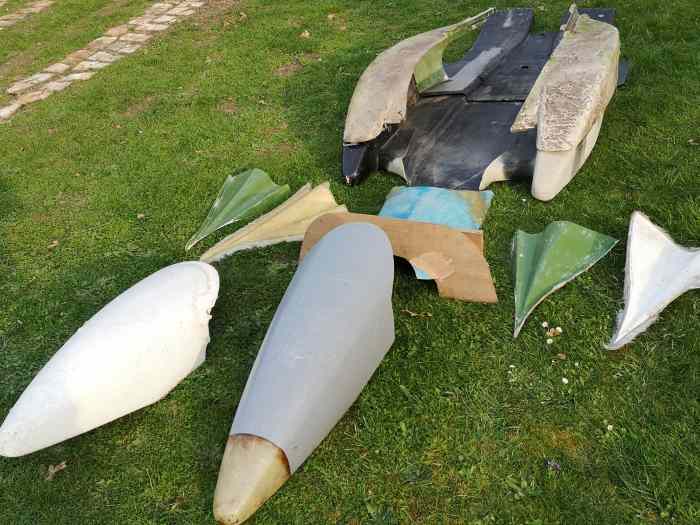 pièces carrosserie plus moules TATUUS FR 2000 2