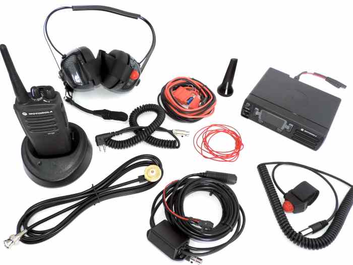 Profesional Motarola digital radio Car and crew kit