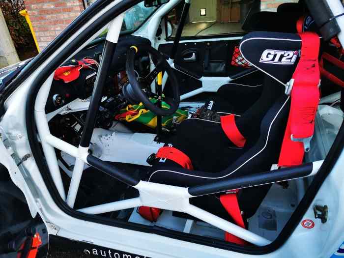 Clio 2 RS F2000 VENDUE merci Mikado – photo 1 sur 6