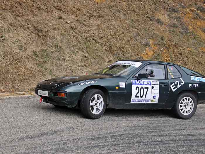 porsche 924 de 1981 PTH Groupe 5C5 0