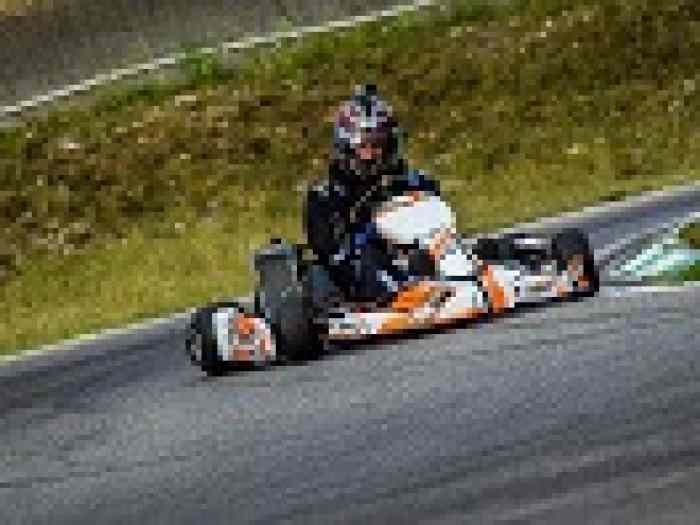 Go Kart KARTING Course Racing style actuel Rotax Max Véritable Boîte à air bas