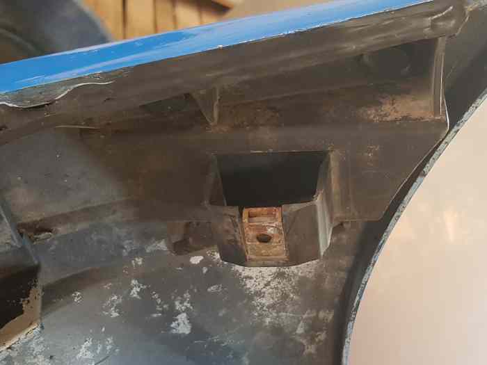 Par choc avant Peugeot 106 XSI 1