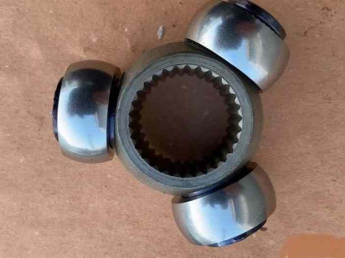 tripodes côté boite FFD megane maxi neufs VENDUS 0