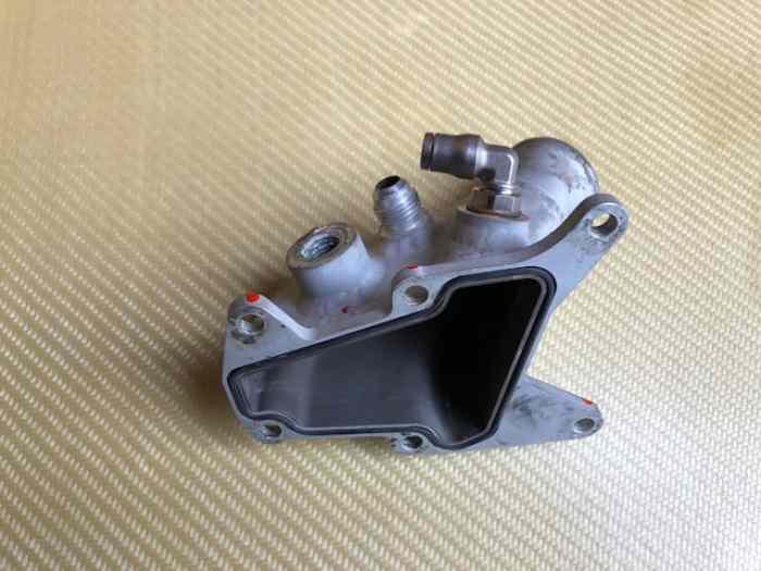 Boîtier d eau pour 207 s2000 1