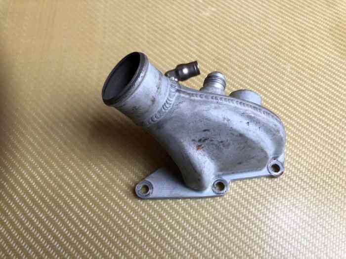 Boîtier d eau pour 207 s2000 0