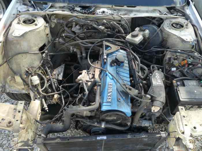 Renault 21 turbo R21 turbo groupe N à remonter 2