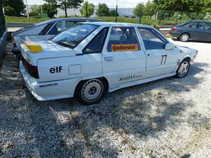 Renault 21 turbo R21 turbo groupe N à remonter 1