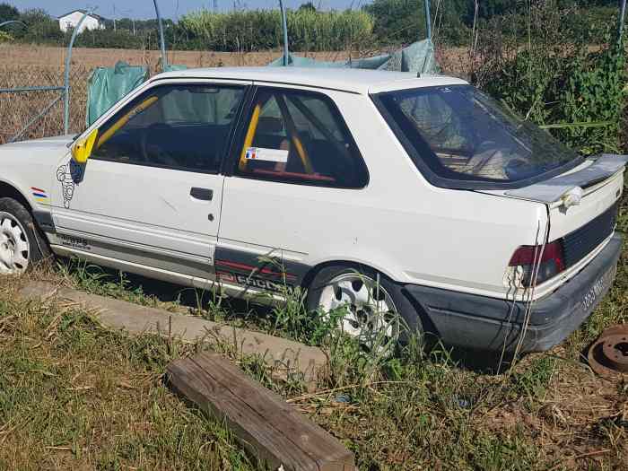 Peugeot 309 Gti 16s Bv6 F2014 + gros lot de bord (1 autre en pièces) 4