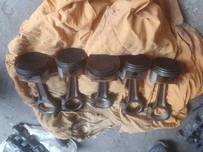 Piston xu10j4rs pièces et voitures de course à vendre, de rallye et de circuit.