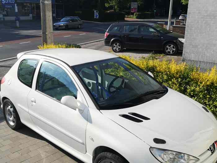 Peugeot 206 1600cc 16v 1