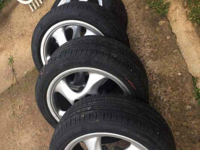 4 roues porsche turbo look 17