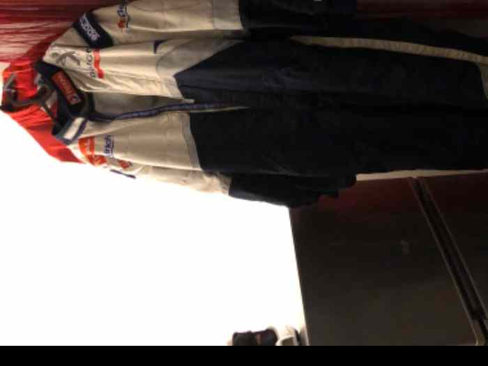 Combinaison Peugeot sport taille 50