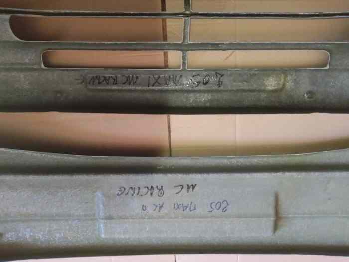 Pare choc 205 maxi 1