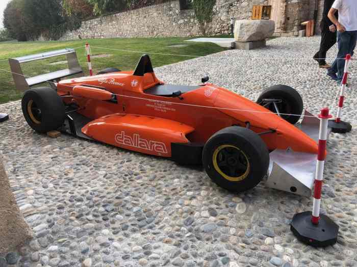 DALLARA F391 ALFA NOVAMOTOR – photo 1 sur 2