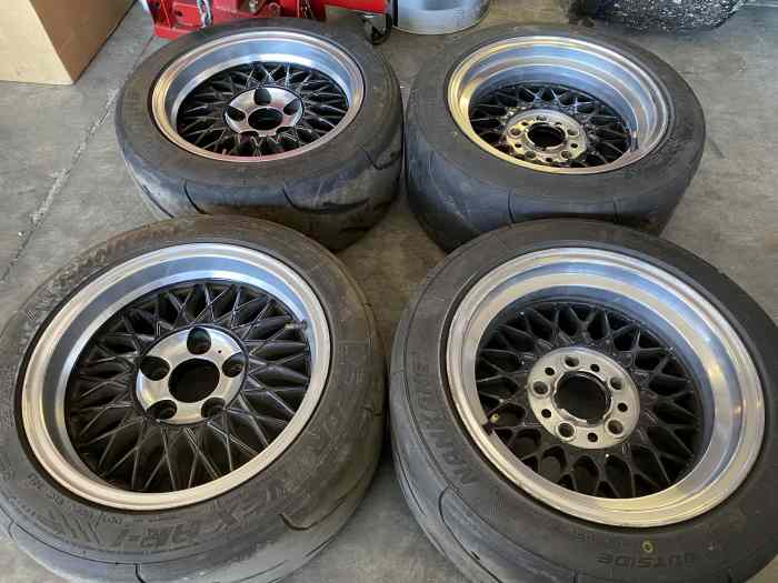 8 jantes 15 pouces BBS BMW 635 CSI Groupe A (8 pouces Av et 9 pouces Ar) avec pneus (225/45 Av et 245/40 Ar) 0