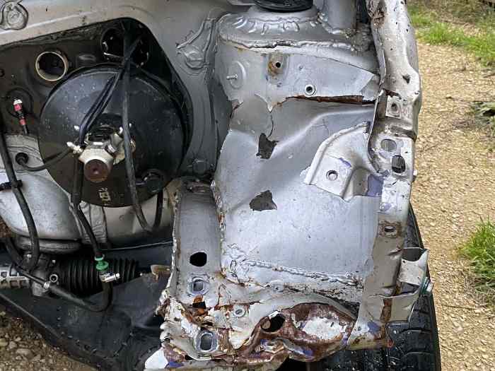 Caisse a réparer Renault Twingo F2000 11 avec son passeport – photo 6 sur 6